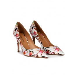 Zapatos de punta fina y tacón stiletto en tejido con estampado floral Pura López
