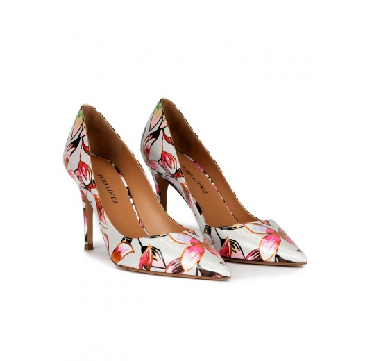 Zapatos de punta fina y tacón stiletto en tejido con estampado floral Pura López