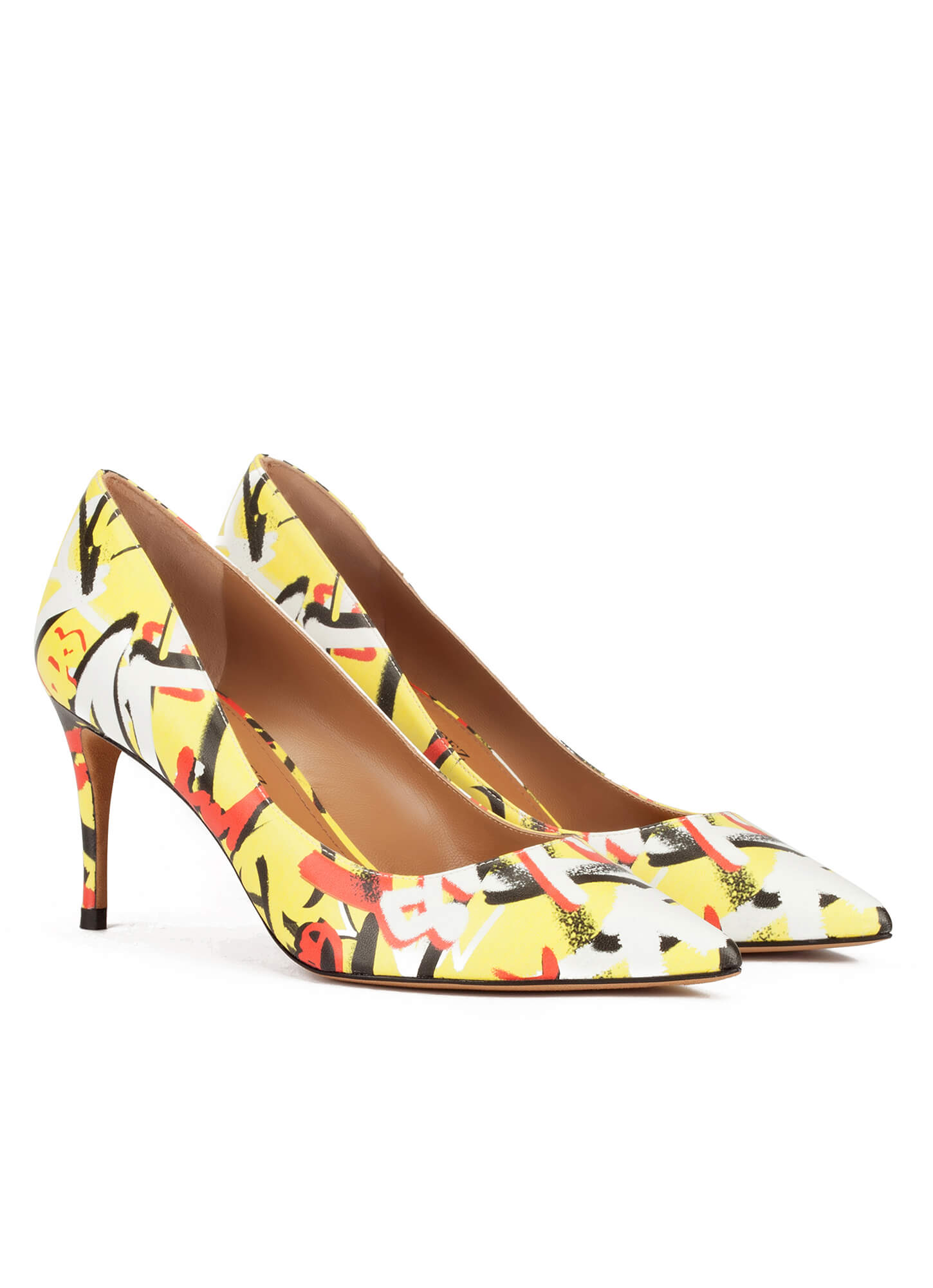 Zapatos de medio tacón con estampado multicolor grafiti . PURA LOPEZ