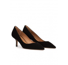 Mid heel pumps in black suede Pura López