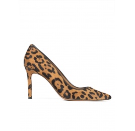 Zapatos de tacón stiletto y punta fina con print de leopardo Pura López