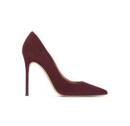 Zapatos de salón con tacón fino en ante burdeos Pura López