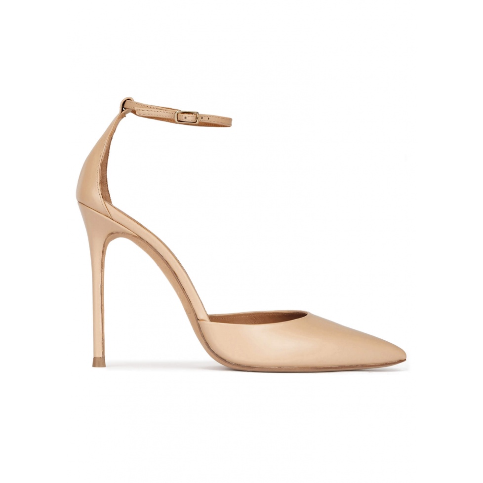 Ankle strap heeled point-toe pumps in beige leather